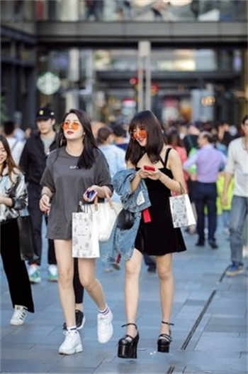 春风阁网上约人是真的吗