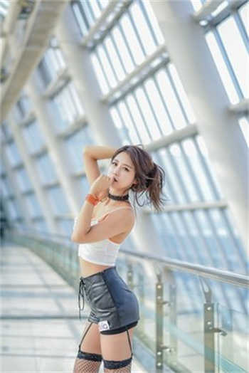 带着妻子去参加俱乐部
