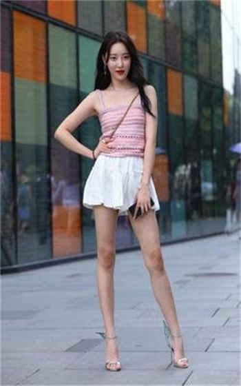 女儿的男友给我化妆