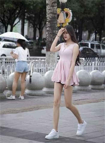 进击的小魅鬼深田