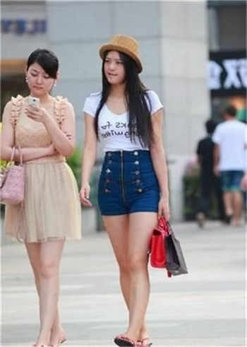 画家女徒弟寻小小