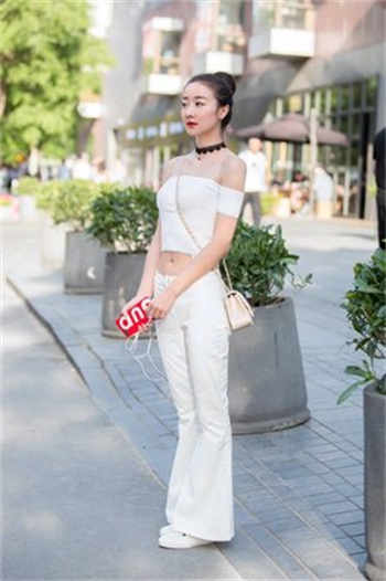 日本h彩色无遮挡