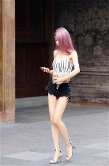 参加女友的同事聚餐