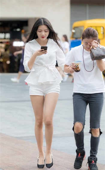 美味沙发客龙服务2