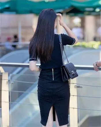 夜少您闺女又逃课去蹦迪了