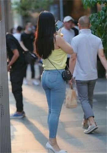 出轨修水管